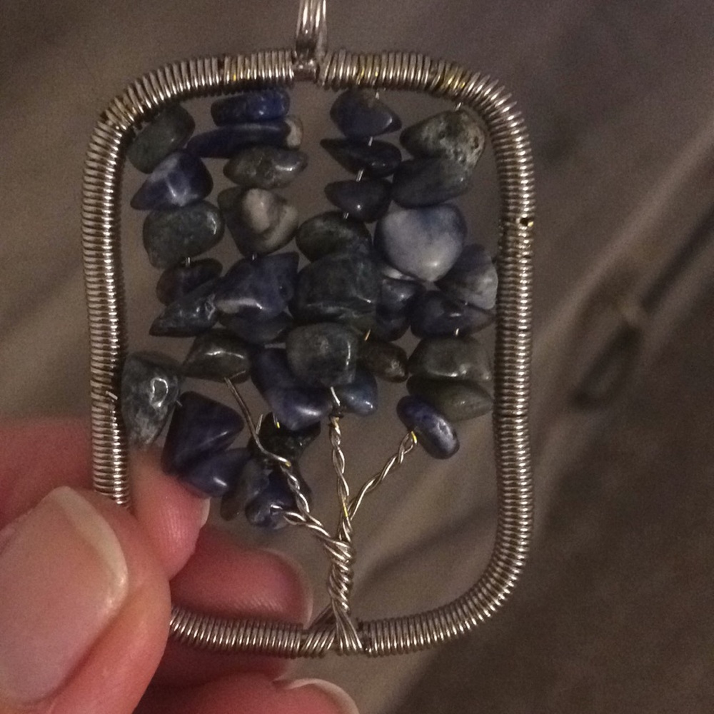 Pendant - Picture 3 of 3